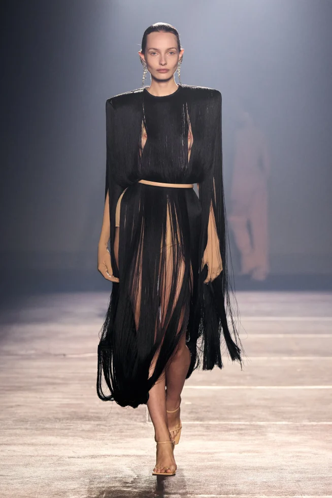 00011-mugler-spring-2026-ready-to-wear-credit-gorunway