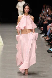 00011-stella-mccartney-spring-2026-ready-to-wear-credit-gorunway