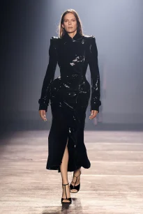 00012-mugler-spring-2026-ready-to-wear-credit-gorunway