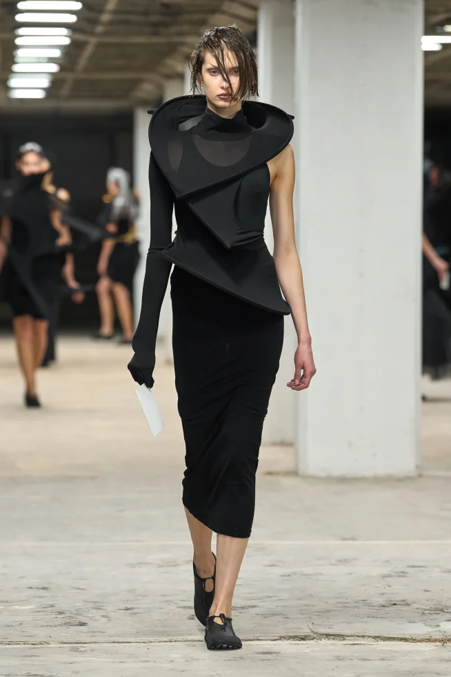 00013-junya-watanabe-spring-2026-ready-to-wear-credit-gorunway