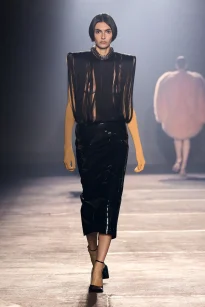 00013-mugler-spring-2026-ready-to-wear-credit-gorunway
