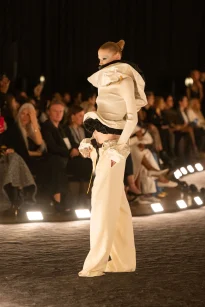 00013-schiaparelli-spring-2026-ready-to-wear-credit-brand