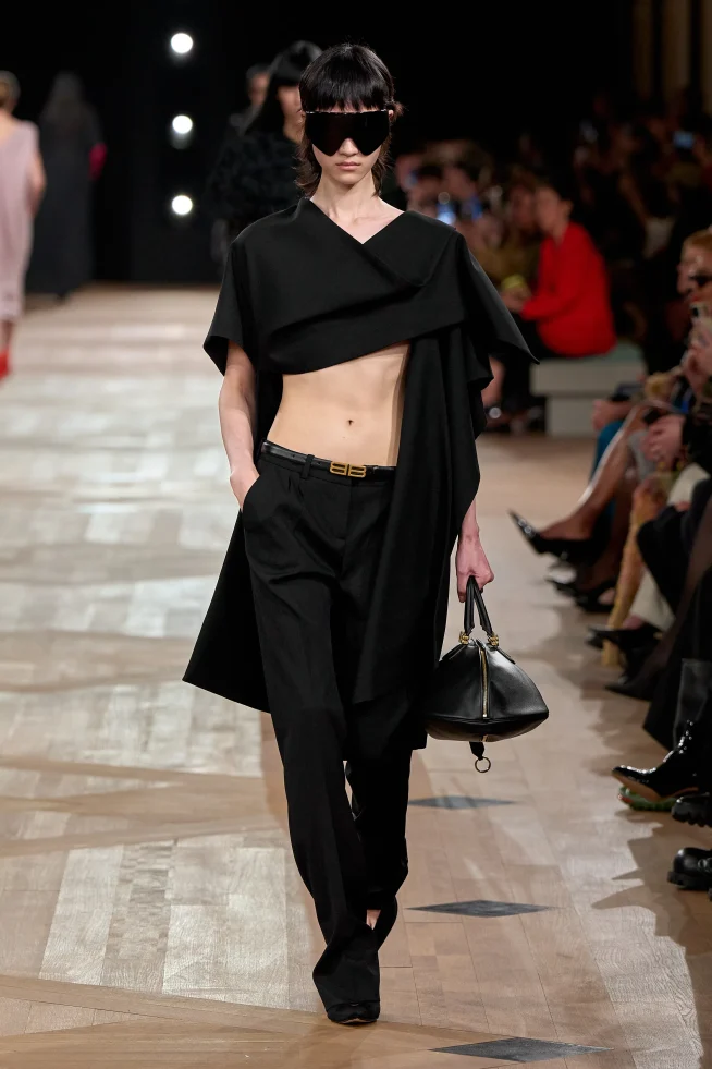 00014-balenciaga-spring-2026-ready-to-wear-credit-gorunway