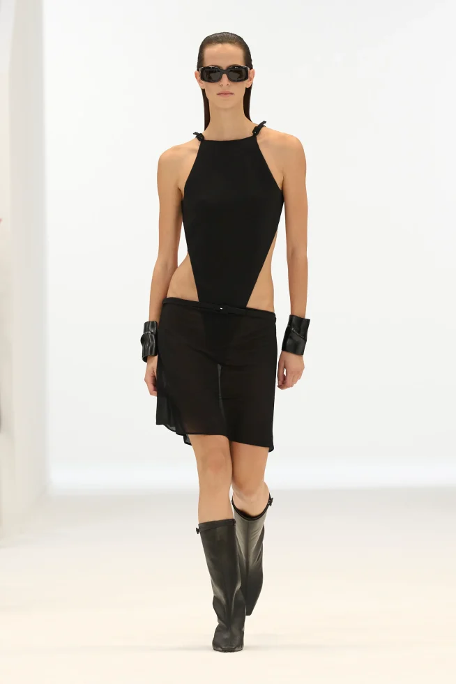 00015-courreges-spring-2026-ready-to-wear-credit-gorunway
