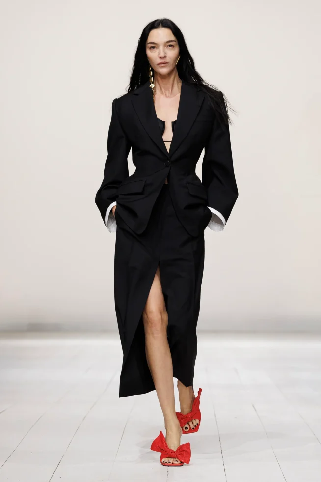00015-givenchy-spring-2026-ready-to-wear-credit-brand