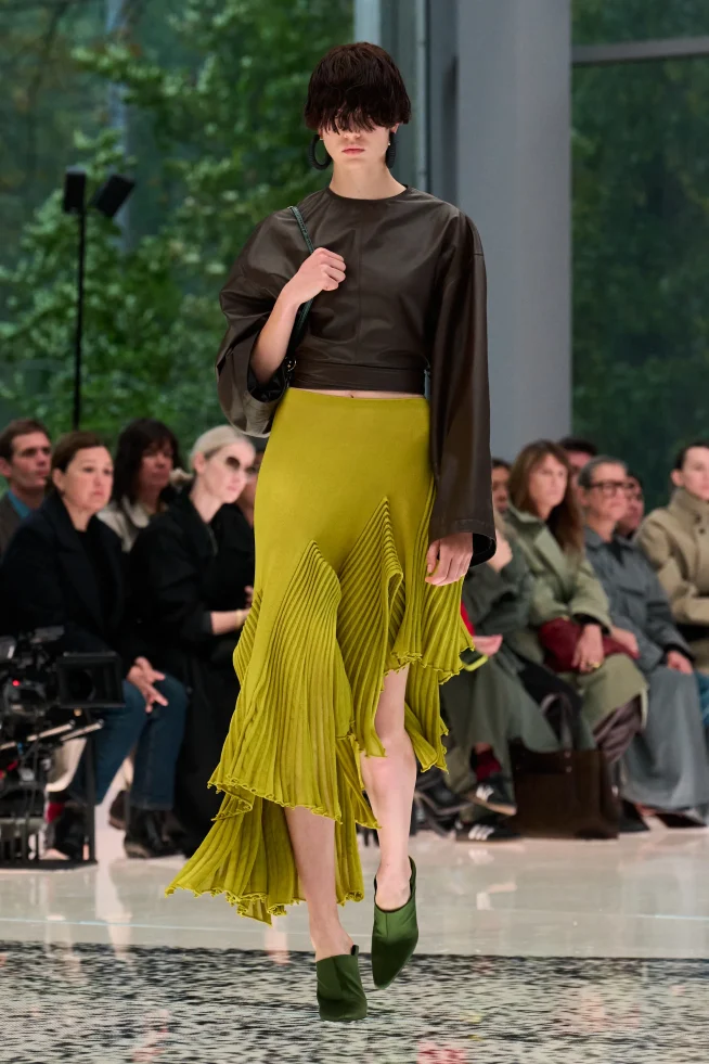 00016-alaia-spring-2026-ready-to-wear-credit-brand