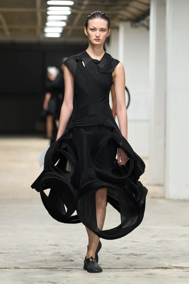 00016-junya-watanabe-spring-2026-ready-to-wear-credit-gorunway