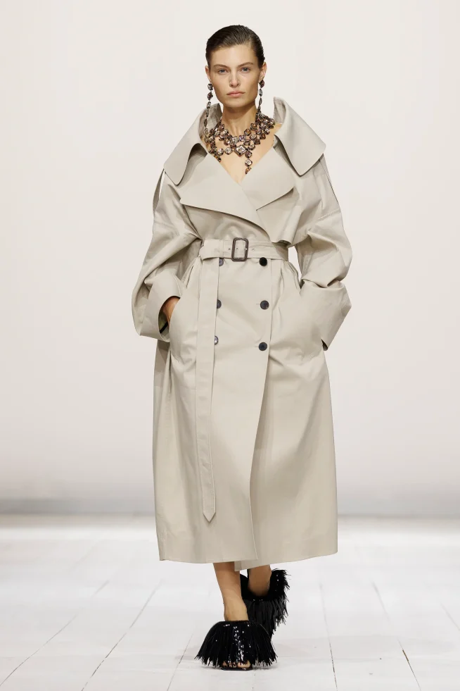 00017-givenchy-spring-2026-ready-to-wear-credit-brand
