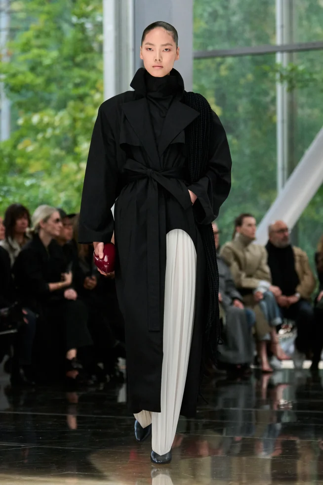 00018-alaia-spring-2026-ready-to-wear-credit-brand