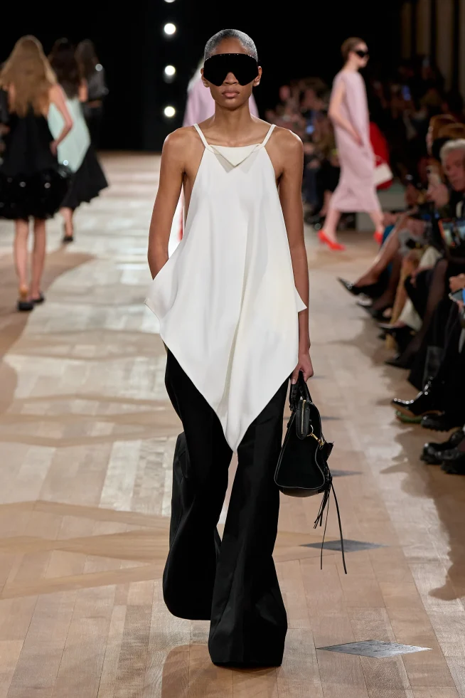 00018-balenciaga-spring-2026-ready-to-wear-credit-gorunway