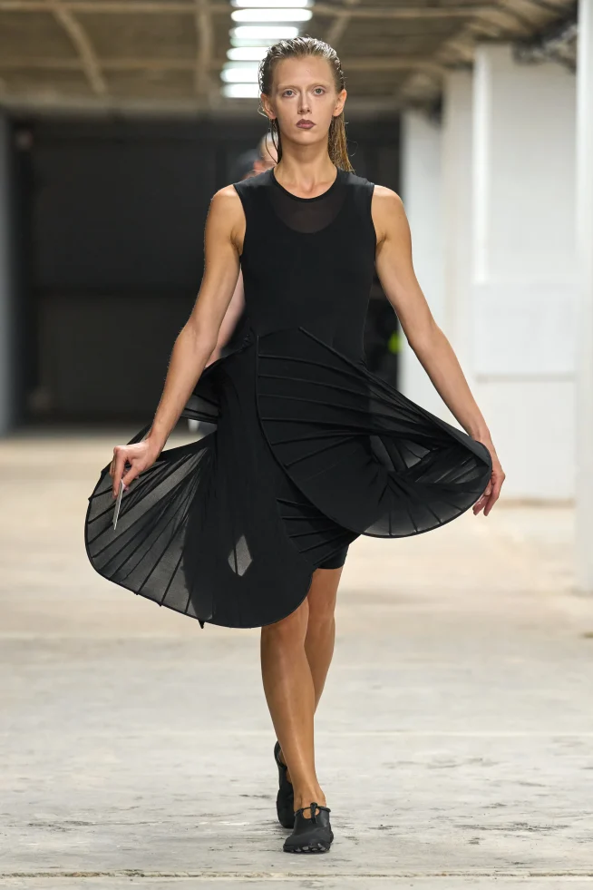 00019-junya-watanabe-spring-2026-ready-to-wear-credit-gorunway