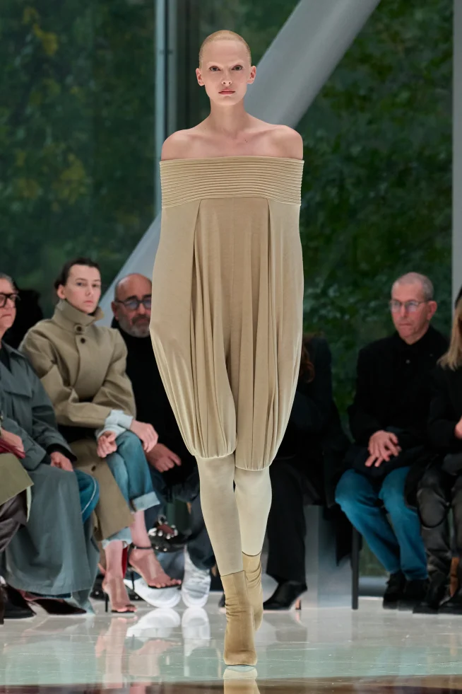 00020-alaia-spring-2026-ready-to-wear-credit-brand