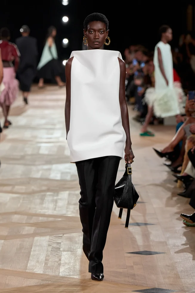 00020-balenciaga-spring-2026-ready-to-wear-credit-gorunway