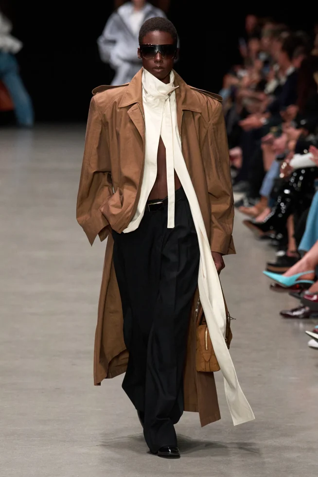 00021-stella-mccartney-spring-2026-ready-to-wear-credit-gorunway