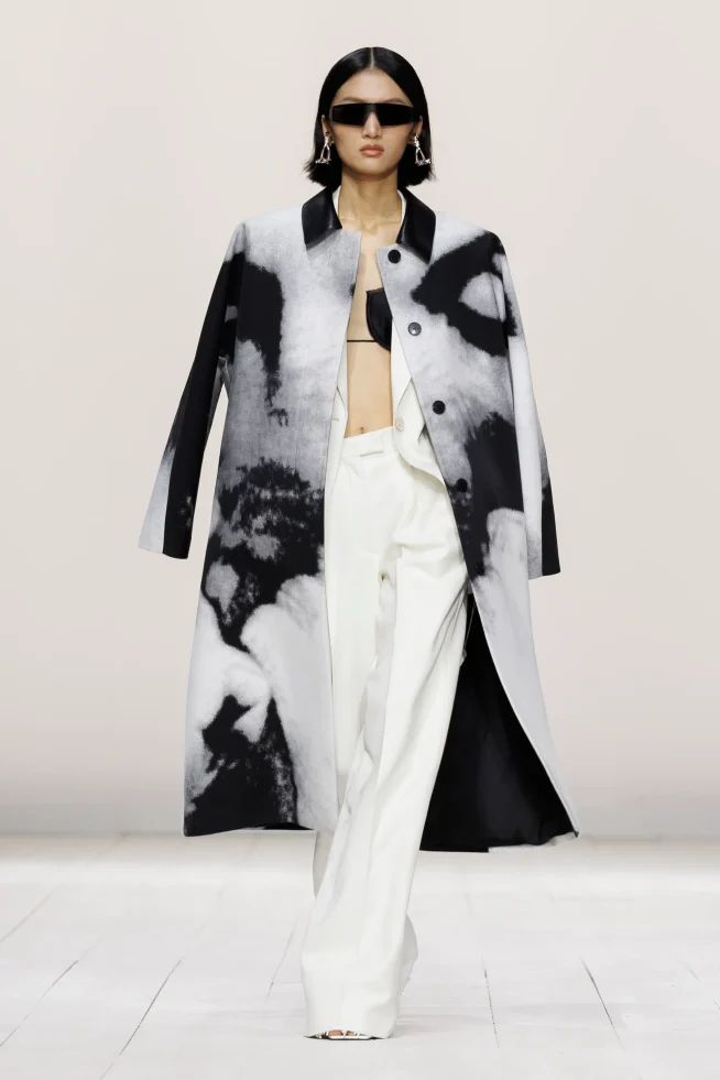 00022-givenchy-spring-2026-ready-to-wear-credit-brand