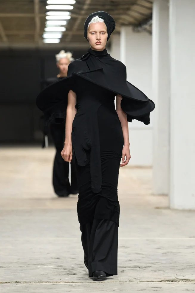 00022-junya-watanabe-spring-2026-ready-to-wear-credit-gorunway