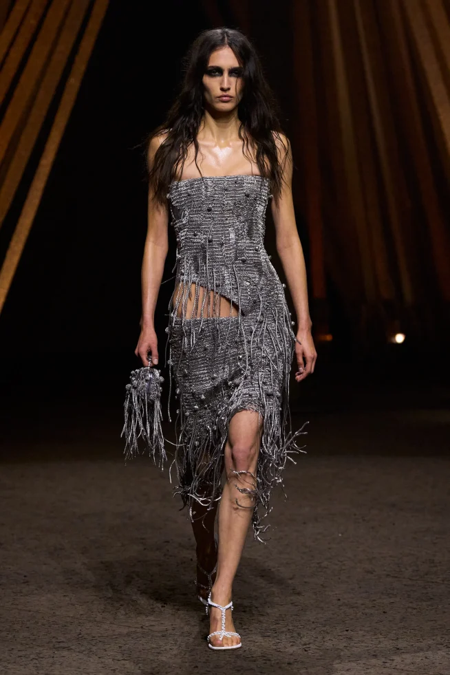 00022-mcqueen-spring-2026-ready-to-wear-credit-gorunway