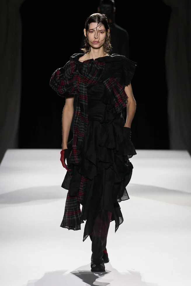 00022-yohji-yamamoto-spring-2026-ready-to-wear-credit-gorunway