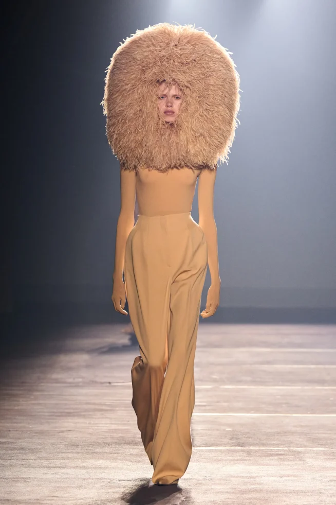 00023-mugler-spring-2026-ready-to-wear-credit-gorunway
