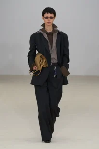 00024-issey-miyake-spring-2026-ready-to-wear-credit-gorunway