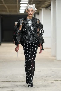 00027-junya-watanabe-spring-2026-ready-to-wear-credit-gorunway