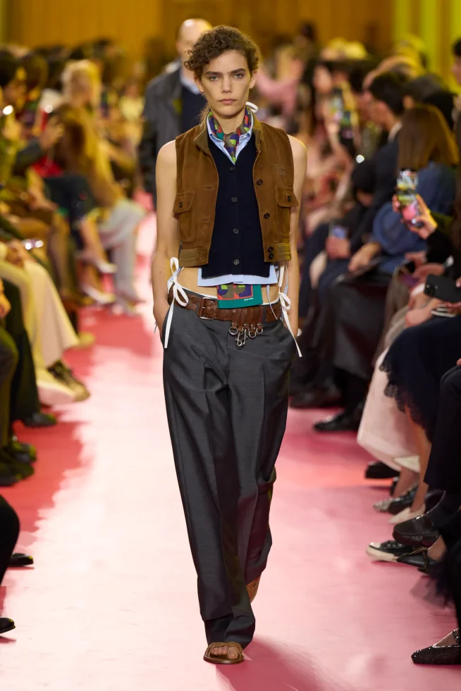 00028-miu-miu-spring-2026-ready-to-wear-credit-gorunway