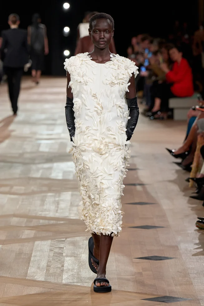 00030-balenciaga-spring-2026-ready-to-wear-credit-gorunway