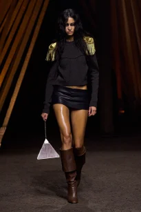 00030-mcqueen-spring-2026-ready-to-wear-credit-gorunway