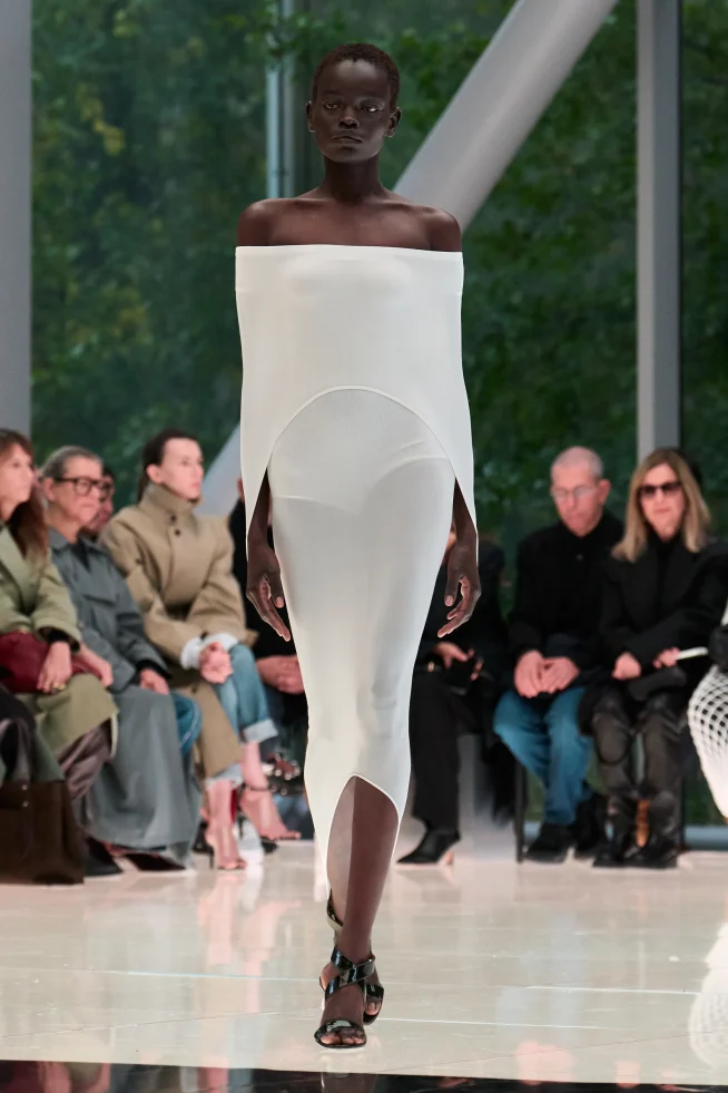 00033-alaia-spring-2026-ready-to-wear-credit-brand