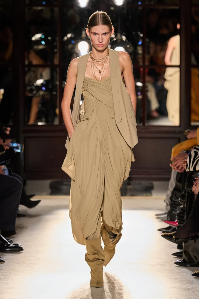 00034-balmain-spring-2026-ready-to-wear-credit-gorunway