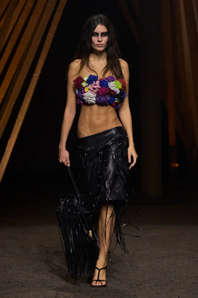 00035-mcqueen-spring-2026-ready-to-wear-credit-gorunway