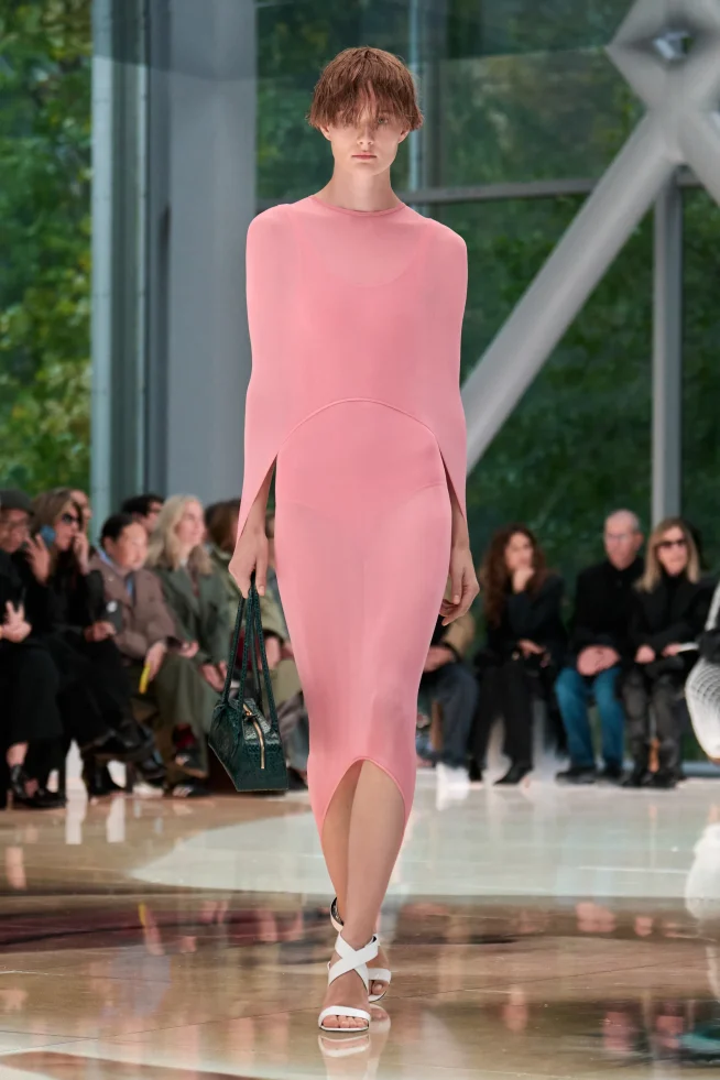 00037-alaia-spring-2026-ready-to-wear-credit-brand