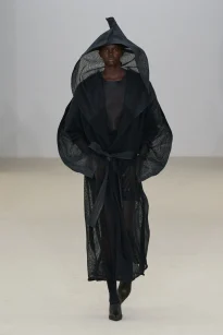 00037-issey-miyake-spring-2026-ready-to-wear-credit-gorunway