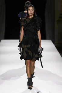 00037-yohji-yamamoto-spring-2026-ready-to-wear-credit-gorunway