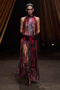 00039-mcqueen-spring-2026-ready-to-wear-credit-gorunway