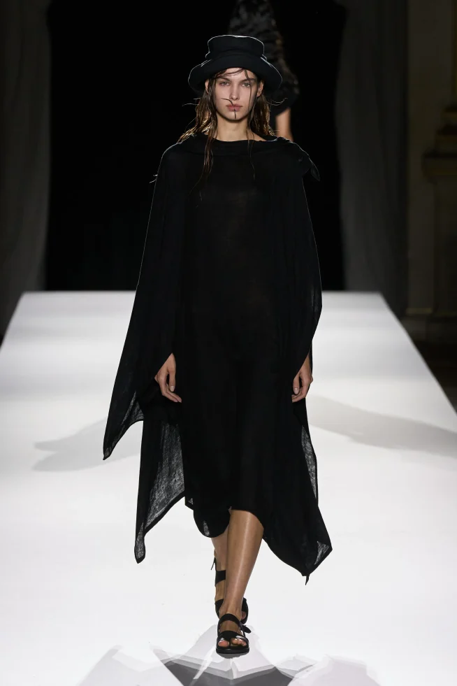 00041-yohji-yamamoto-spring-2026-ready-to-wear-credit-gorunway