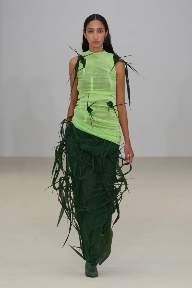 00042-issey-miyake-spring-2026-ready-to-wear-credit-gorunway
