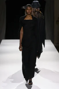 00042-yohji-yamamoto-spring-2026-ready-to-wear-credit-gorunway
