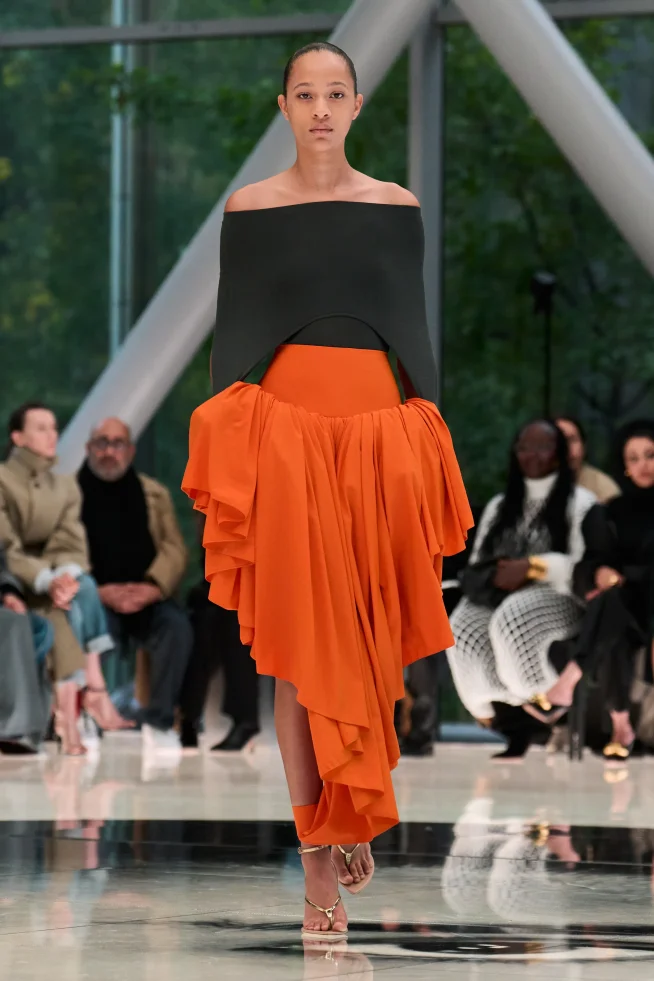 00043-alaia-spring-2026-ready-to-wear-credit-brand