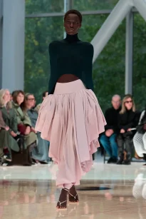 00044-alaia-spring-2026-ready-to-wear-credit-brand