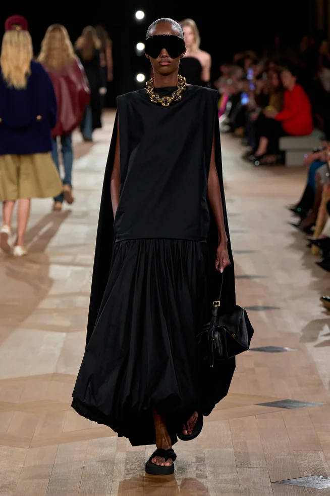 00044-balenciaga-spring-2026-ready-to-wear-credit-gorunway