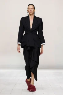 00044-givenchy-spring-2026-ready-to-wear-credit-brand