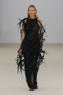 00044-issey-miyake-spring-2026-ready-to-wear-credit-gorunway