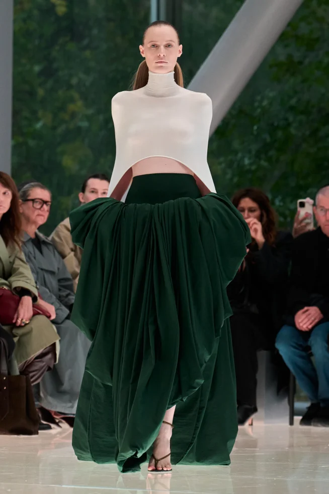 00045-alaia-spring-2026-ready-to-wear-credit-brand