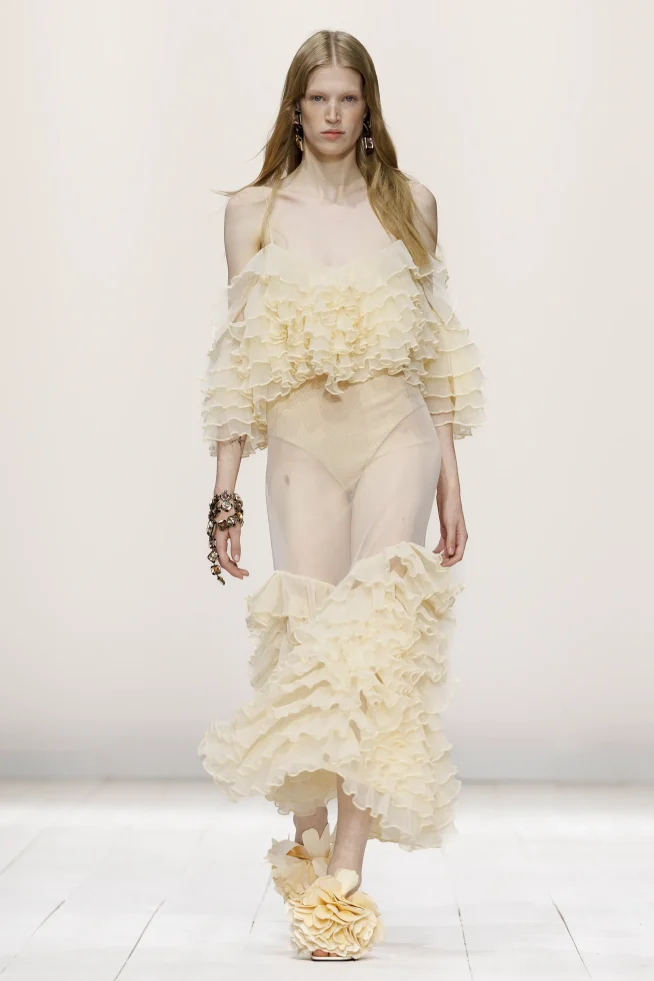 00045-givenchy-spring-2026-ready-to-wear-credit-brand