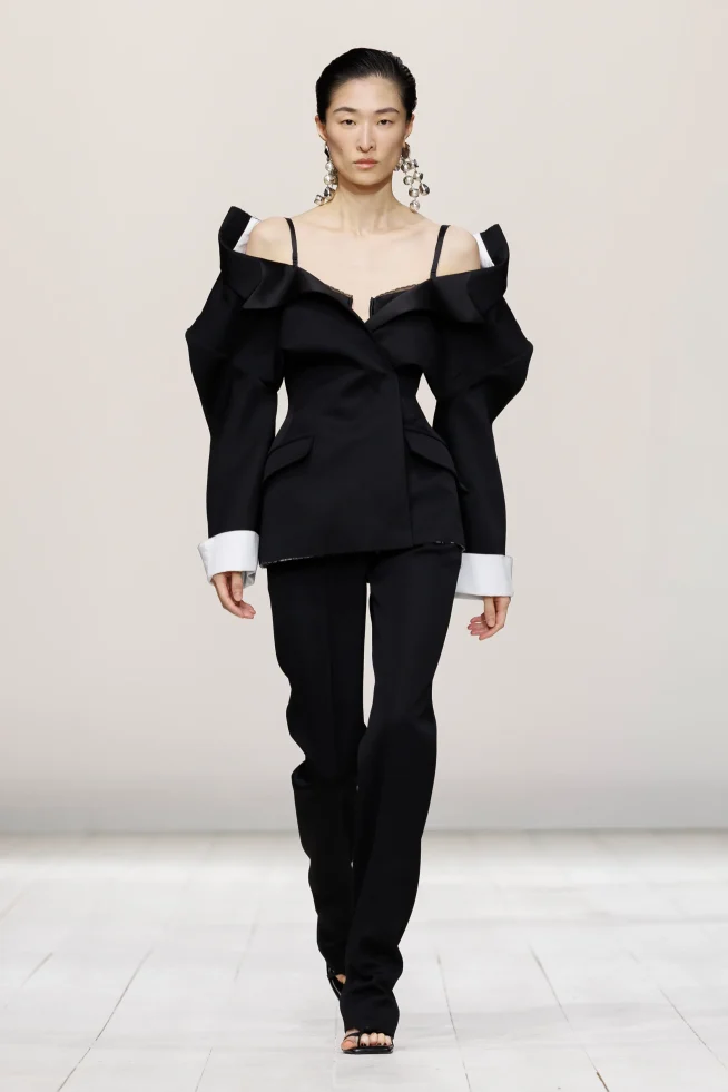 00046-givenchy-spring-2026-ready-to-wear-credit-brand