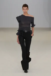 00046-issey-miyake-spring-2026-ready-to-wear-credit-gorunway