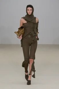 00047-issey-miyake-spring-2026-ready-to-wear-credit-gorunway