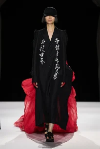00047-yohji-yamamoto-spring-2026-ready-to-wear-credit-gorunway
