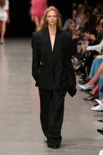 00048-stella-mccartney-spring-2026-ready-to-wear-credit-gorunway
